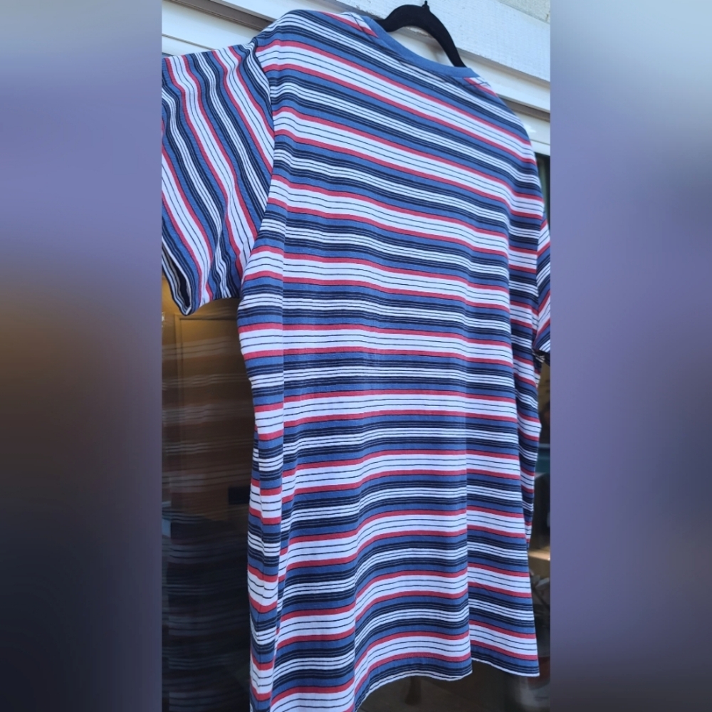Men’s Levi’s Classic Pocket Striped Blue Red T-shirt - Size XL - Picture 14 of 17